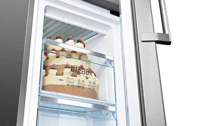 Bosch KFN96AXEA BigBox freezer drawer