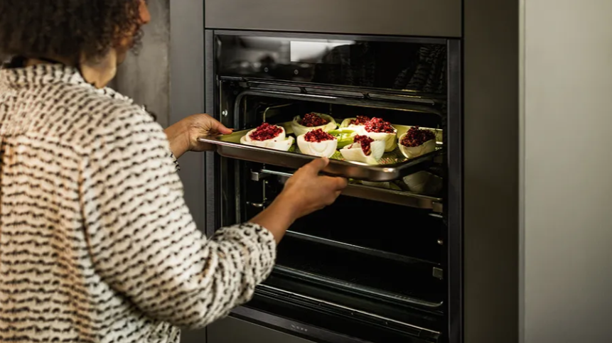 Neff B2ACJ7AG0 CircoTherm even cooking three levels