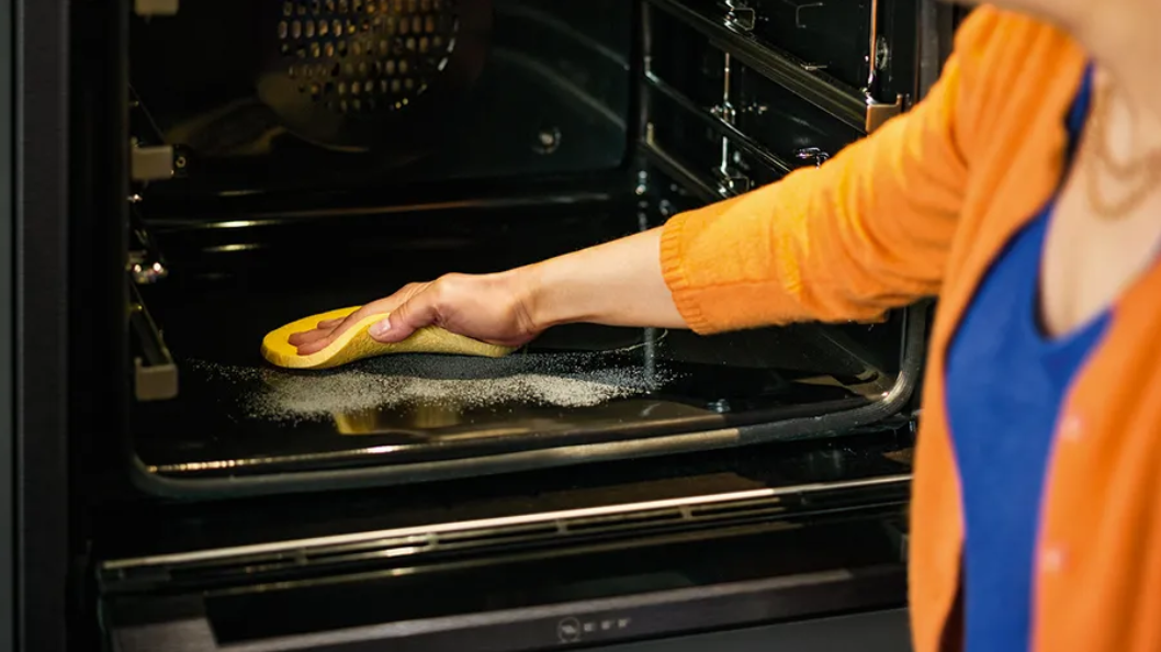 Neff B2ACJ7AG0 pyrolytic self-cleaning and Easy Clean