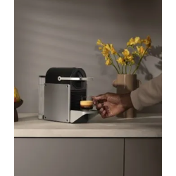 Nespresso Pixie Titan